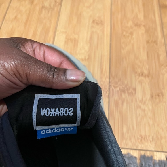 Adidas - Picture 2 of 4